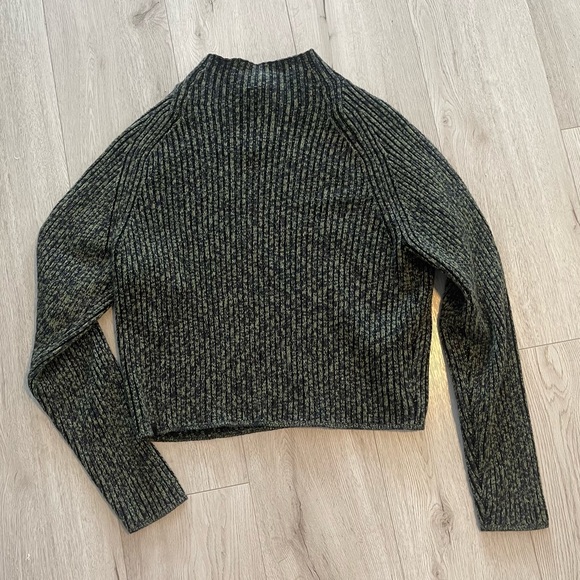 Lululemon Cotton-Cashmere Blend Mock Neck Sweater- Green and Black Knit - Picture 6 of 6